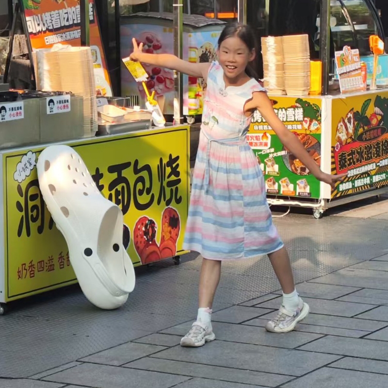 丰语晴婷