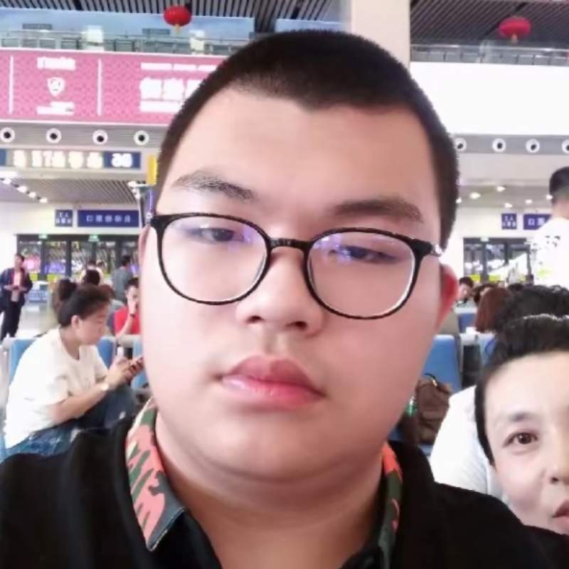 尤浩伦