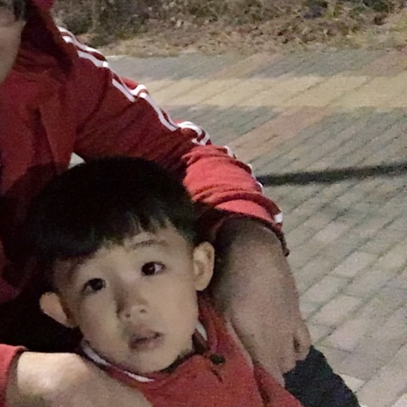李鑫