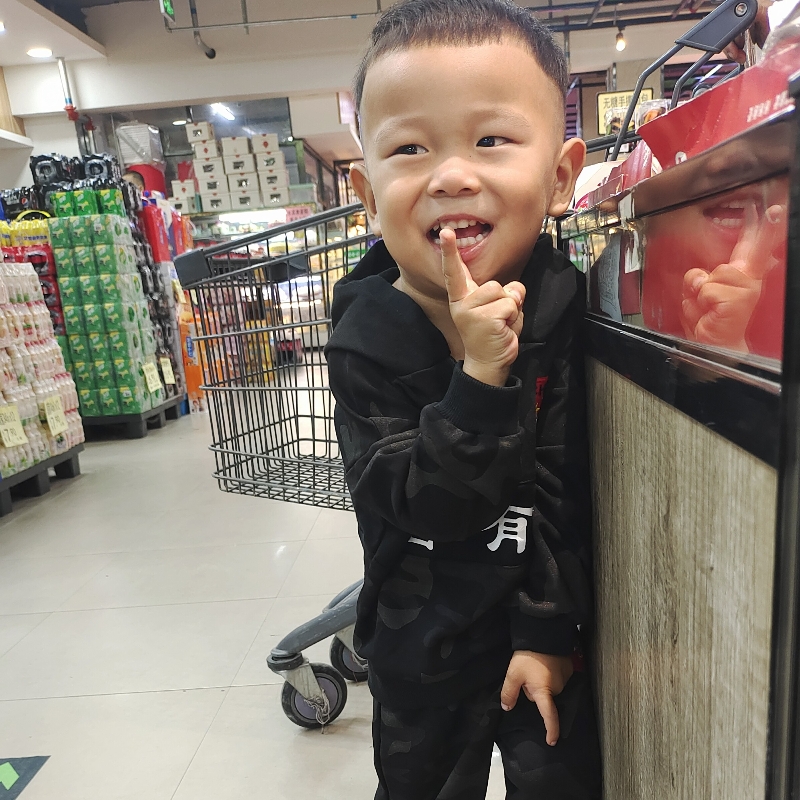 听我诉说着