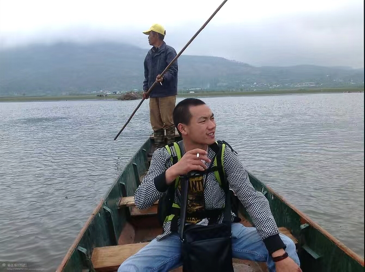偏偏囍欢李