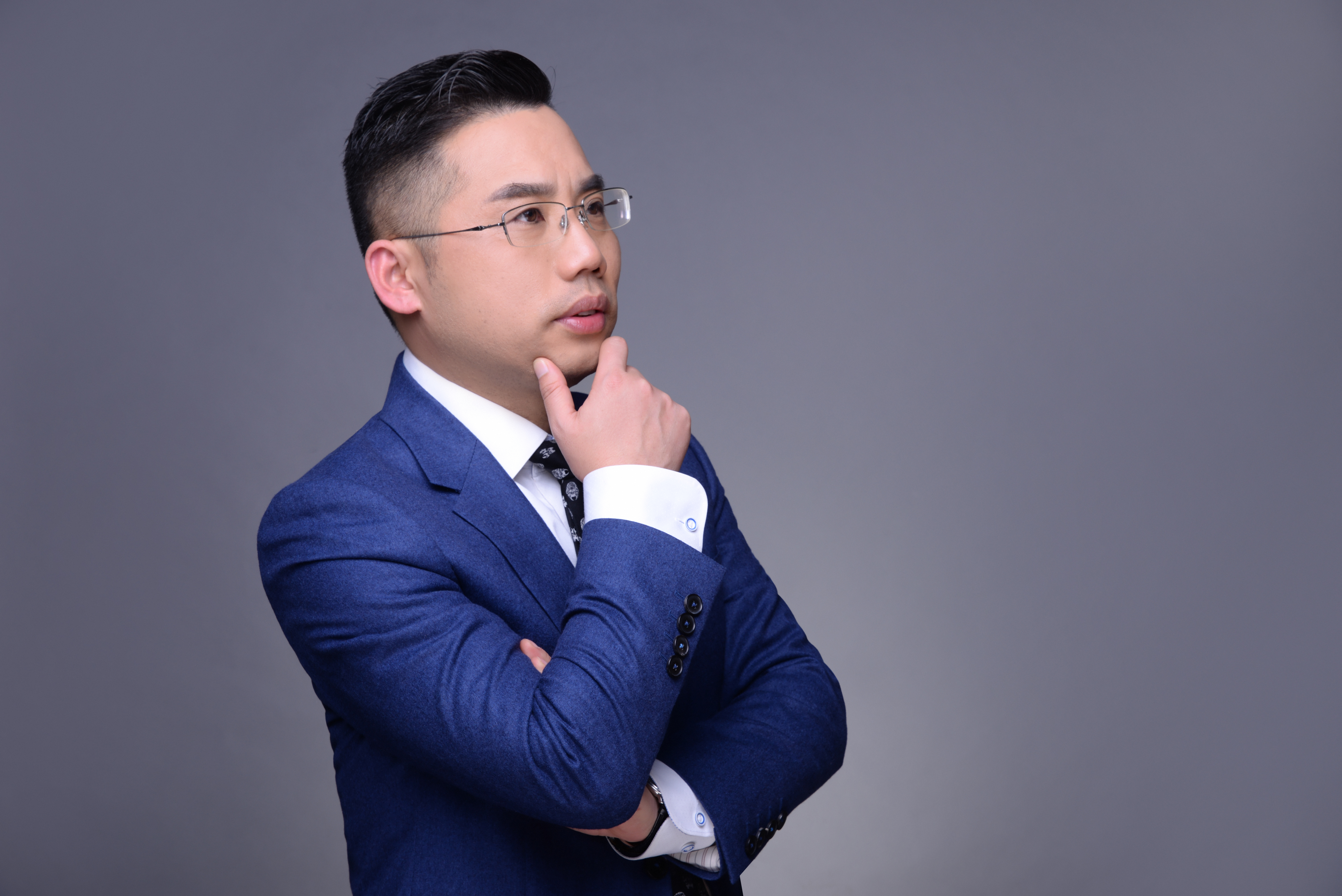 十三先生