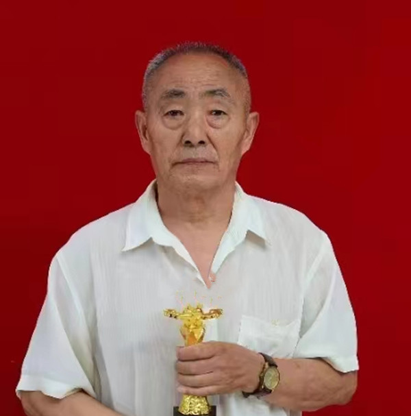 陈彦青艺术简介