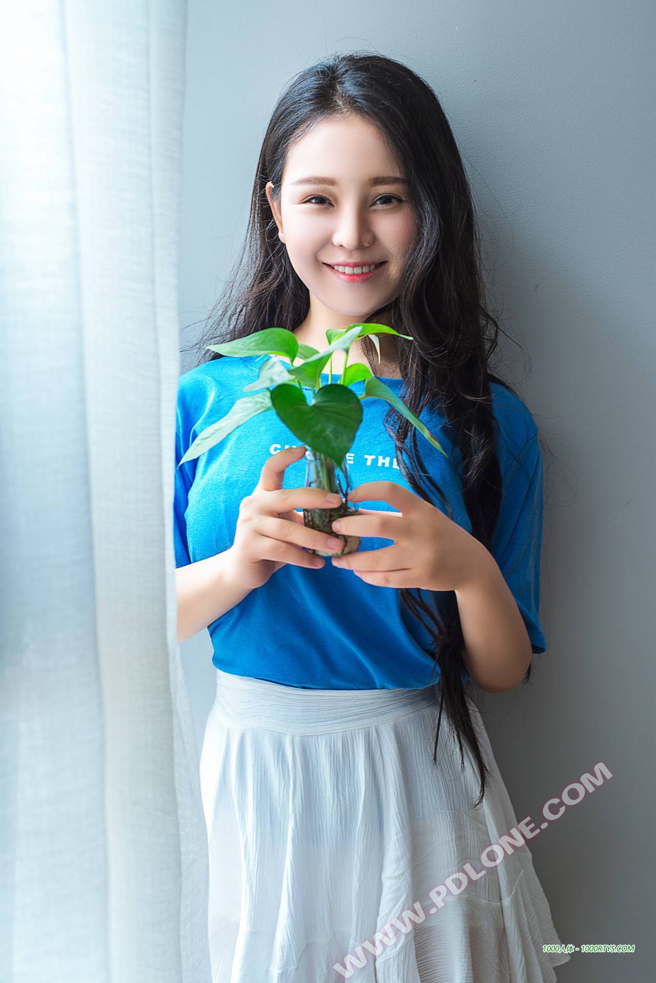 谁家新燕